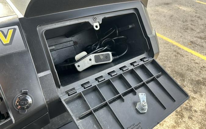 2017 JOHN DEERE GATOR XUV 590i S4 - K10066A