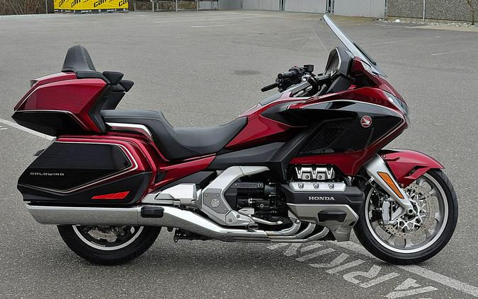 2018 HONDA Gold Wing Tour Airbag DCT