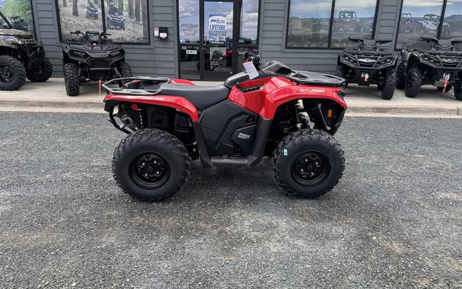 2025 Can-Am OUTLANDER 700