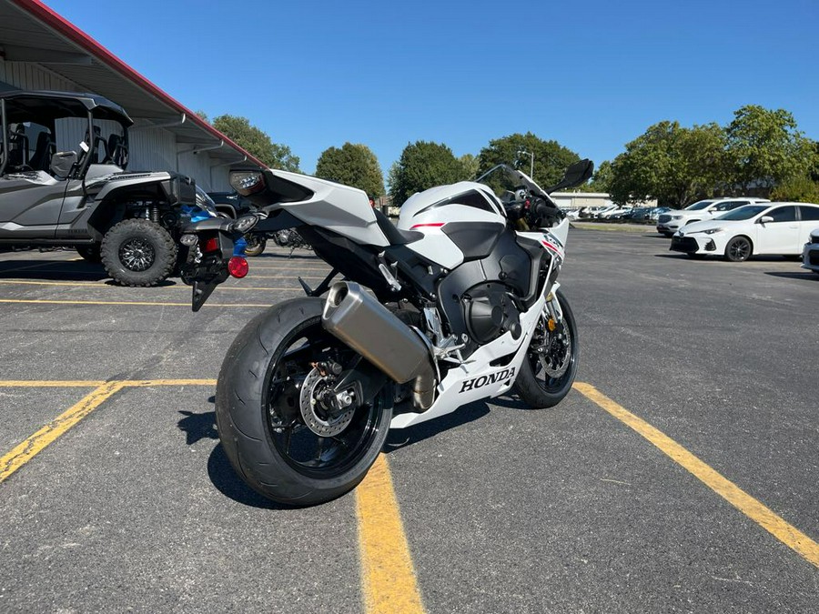 2026 Honda CBR1000RR Base