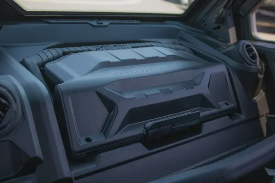 2026 CAN-AM DEFENDER PRO LIMITED CAB HD10