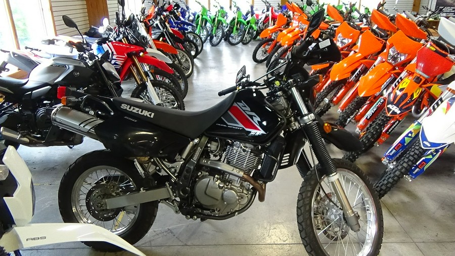 2022 Suzuki DR650S