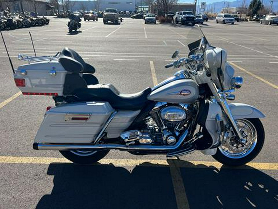 2008 Harley-Davidson CVO™ Screamin' Eagle® Ultra Classic® Electra Glide®