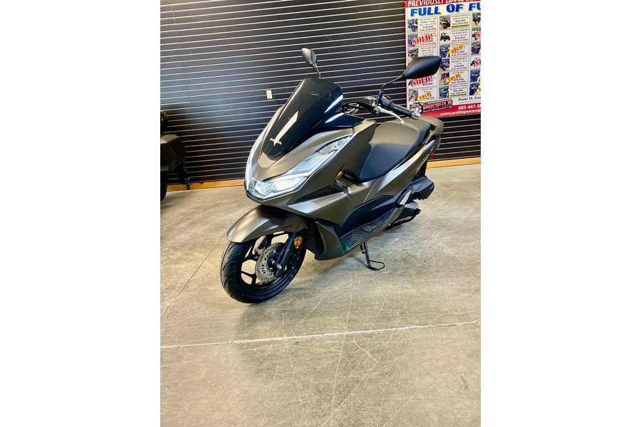 2024 Honda PCX ABS