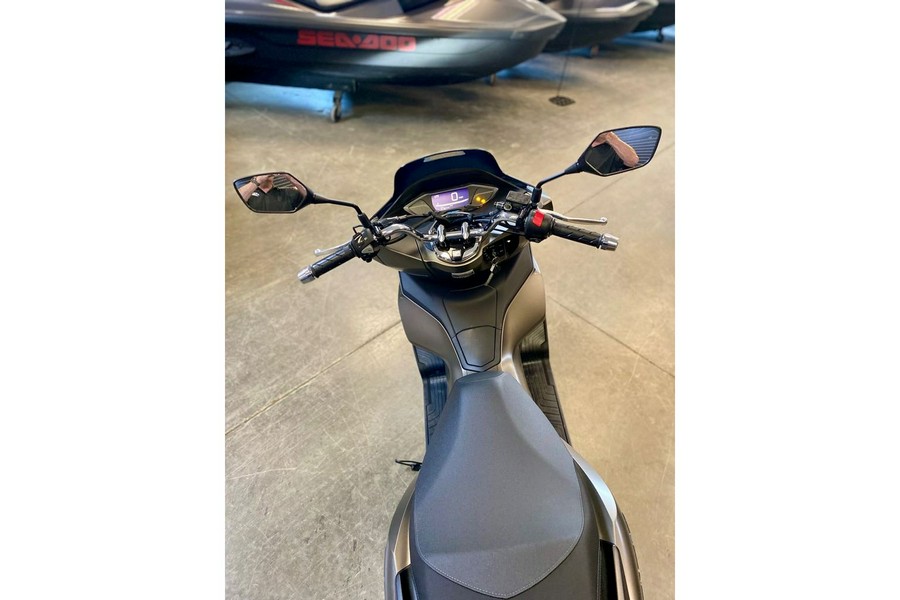 2024 Honda PCX ABS