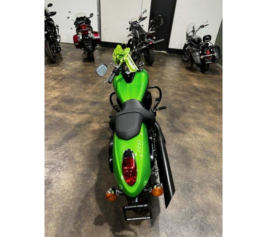 2018 Kawasaki Vulcan 900 Custom