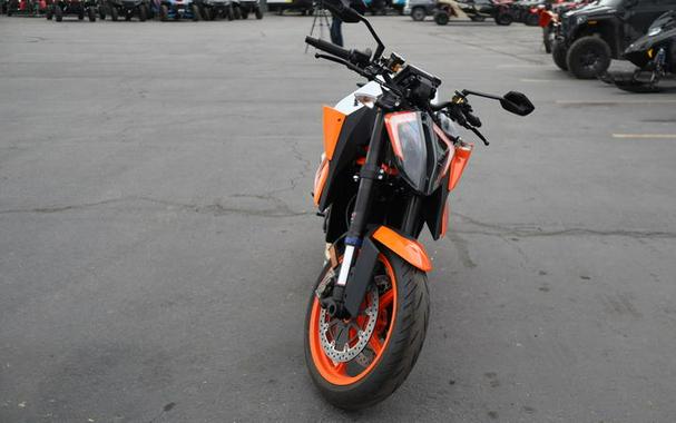 2023 KTM 1290 Super Duke R Evo