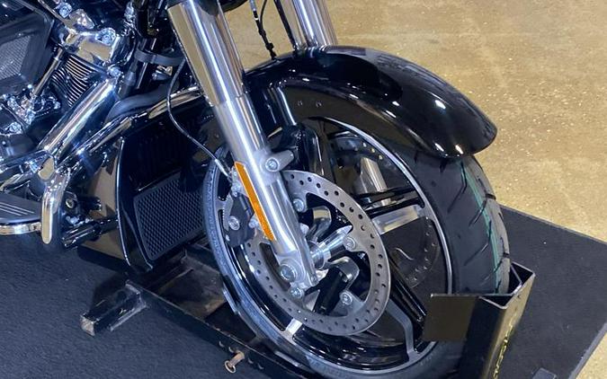 2024 Harley-Davidson® FLTRX - Road Glide®