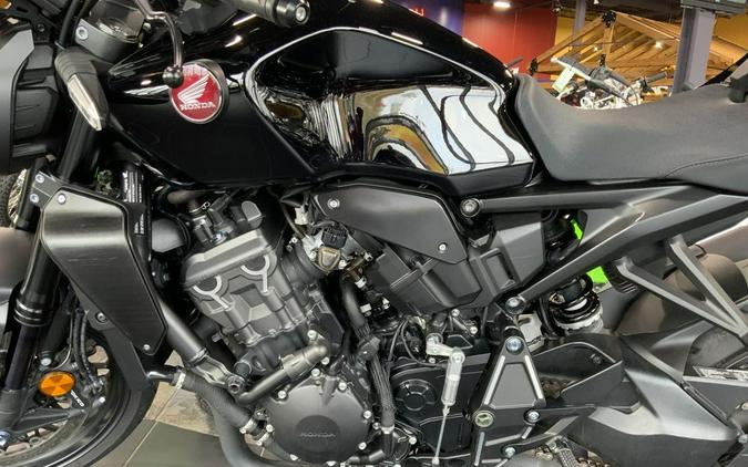 2022 Honda® CB1000R Black Edition