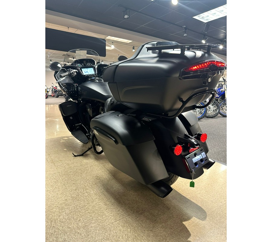 2024 Indian Motorcycle Pursuit Dark Horse with PowerBand Audio Package