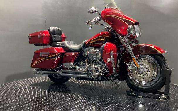 2005 Harley-Davidson® FLHTCSE2 - CVO Electra Glide