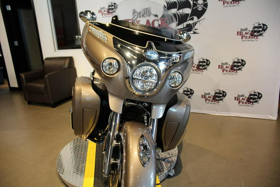 2019 Indian Motorcycle® Roadmaster® Polished Bronze / Thunder Black