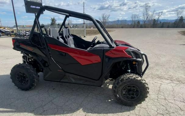 2024 Can-Am® Maverick Trail DPS 1000