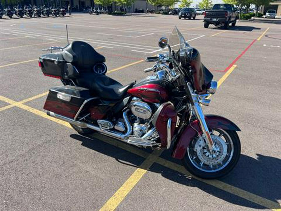 2011 Harley-Davidson CVO™ Ultra Classic® Electra Glide®