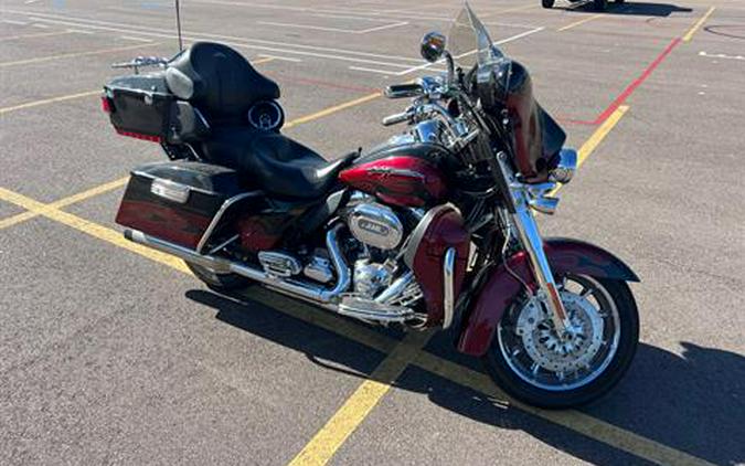 2011 Harley-Davidson CVO™ Ultra Classic® Electra Glide®