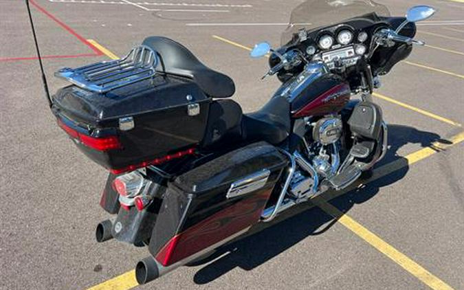 2011 Harley-Davidson CVO™ Ultra Classic® Electra Glide®