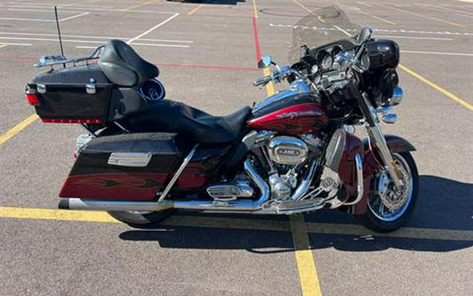 2011 Harley-Davidson CVO™ Ultra Classic® Electra Glide®