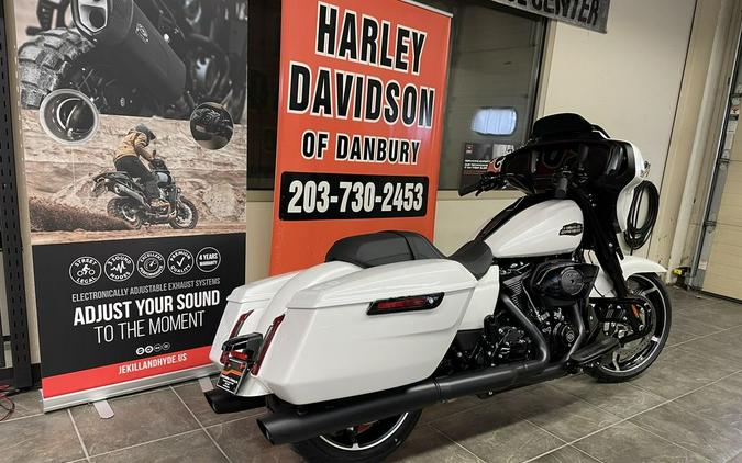 2024 Harley-Davidson® FLHX - Street Glide®