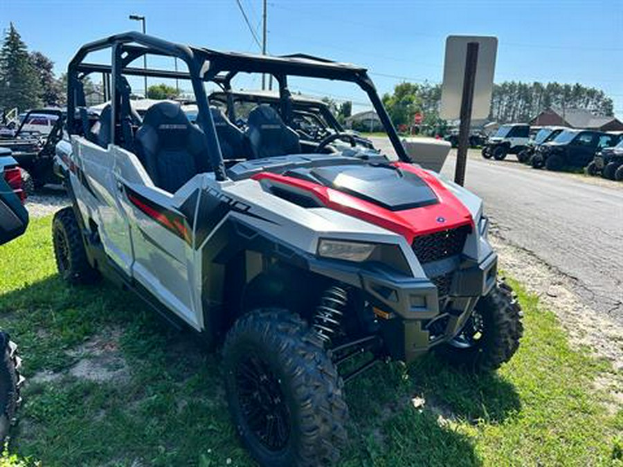 2025 Polaris General 4 1000 Sport