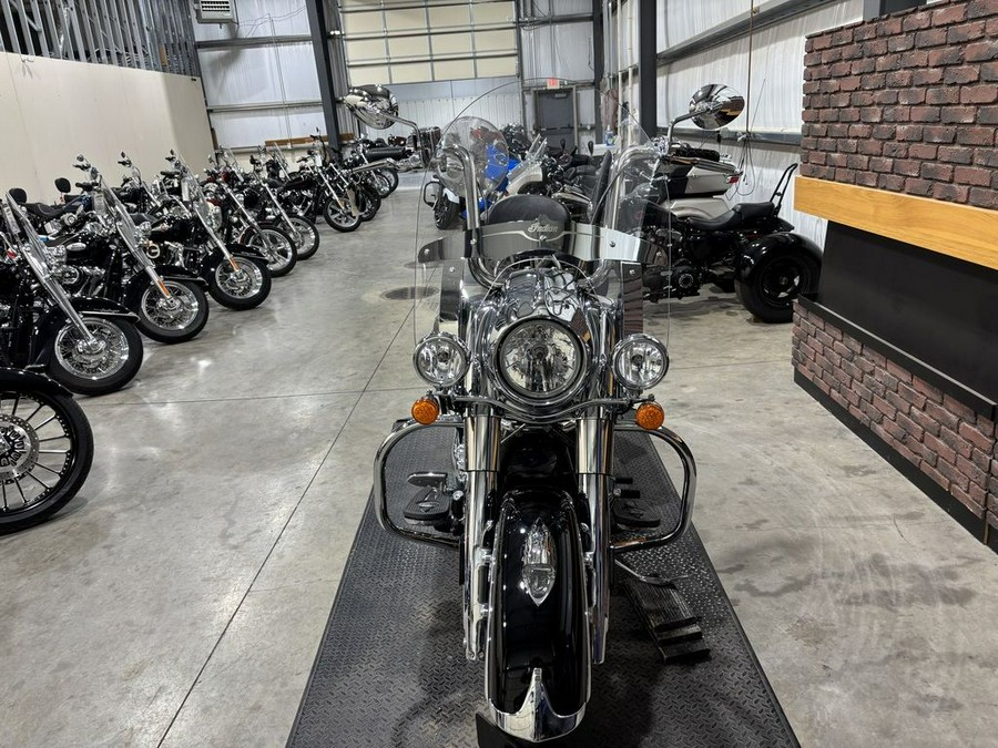2018 Indian Motorcycle® Chief® Vintage ABS Thunder Black