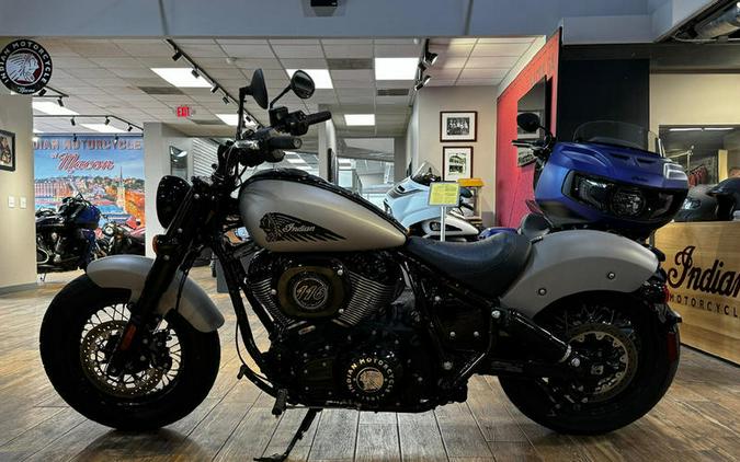 2023 Indian Motorcycle® Chief® Bobber Dark Horse® Silver Quartz Smoke