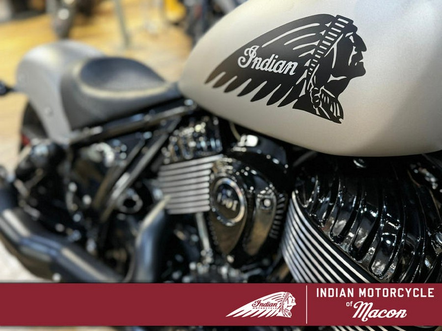 2023 Indian Motorcycle® Chief® Bobber Dark Horse® Silver Quartz Smoke