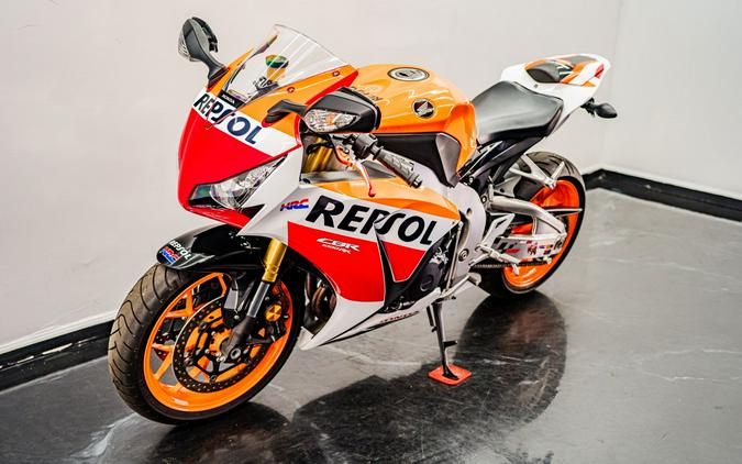 2015 Honda CBR®1000RR SP