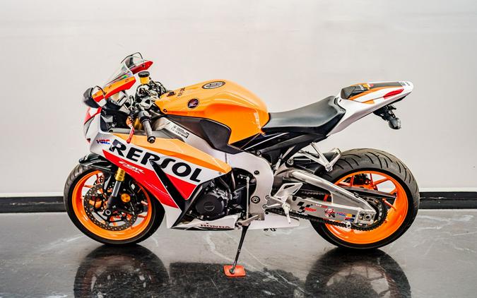 2015 Honda CBR®1000RR SP