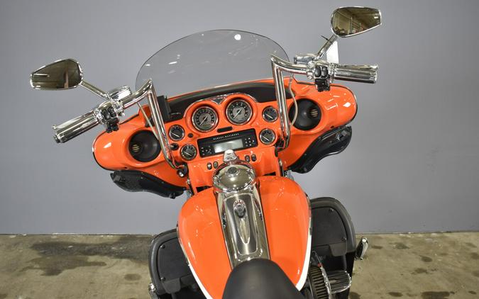 2012 Harley-Davidson CVO Street Glide FLHXSE
