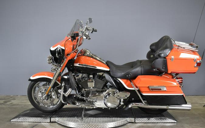 2012 Harley-Davidson CVO Street Glide FLHXSE