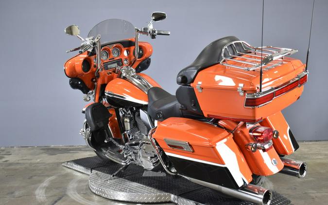 2012 Harley-Davidson CVO Street Glide FLHXSE