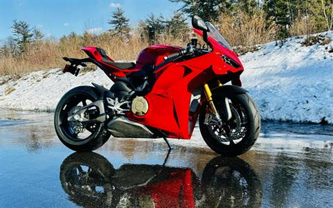 2025 Ducati Panigale V4 S