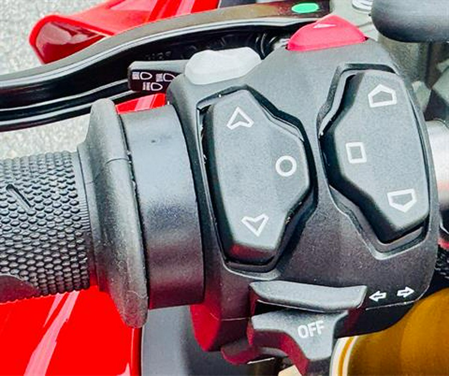 2025 Ducati Panigale V4 S