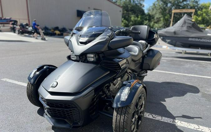 2025 Can-Am Spyder F3 Limited Dark Wheels