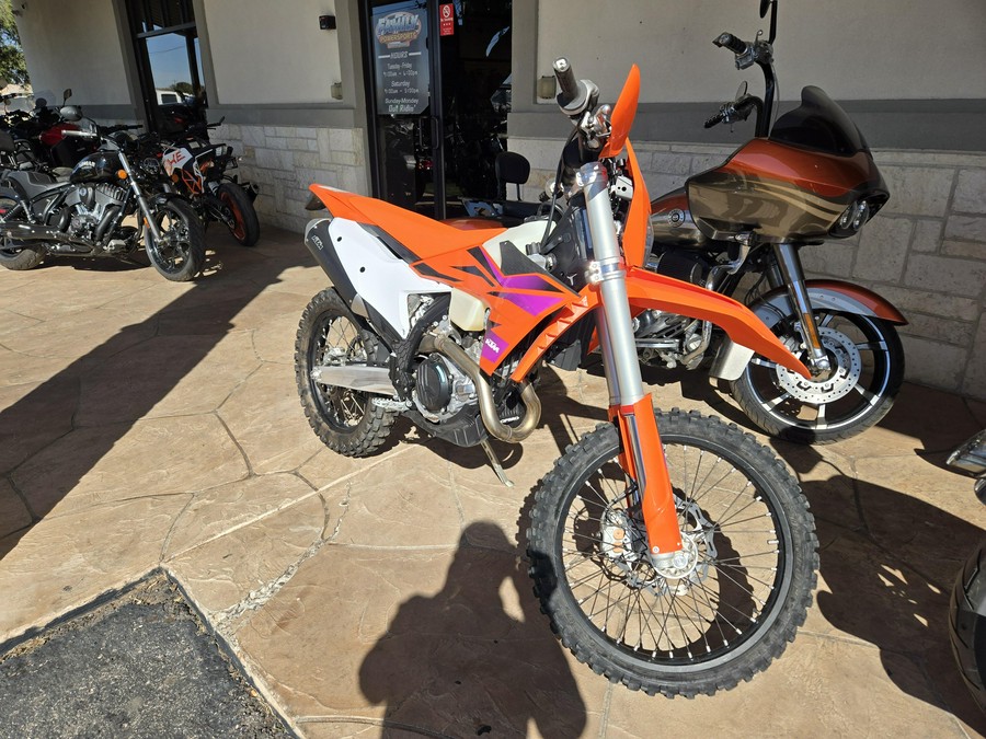 2024 KTM XC 450 FW