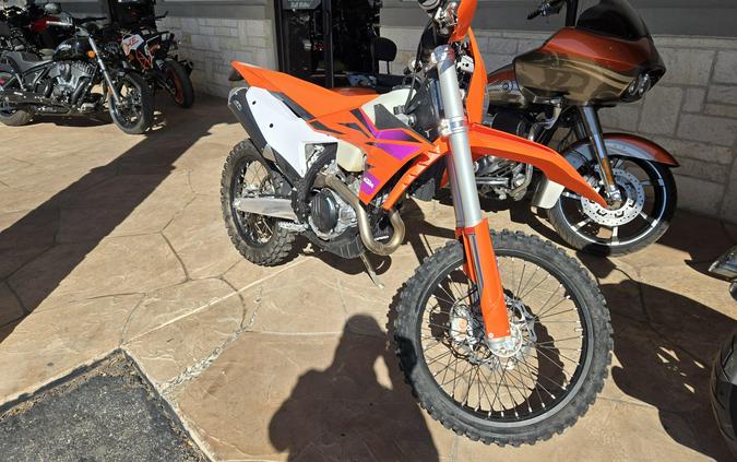 2024 KTM XC 450 FW