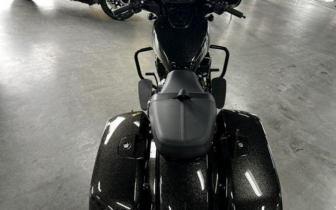 2026 Indian Motorcycle® Chieftain® PowerPlus Dark Horse® 112 Black Crystal w/Black Metallic & Champ