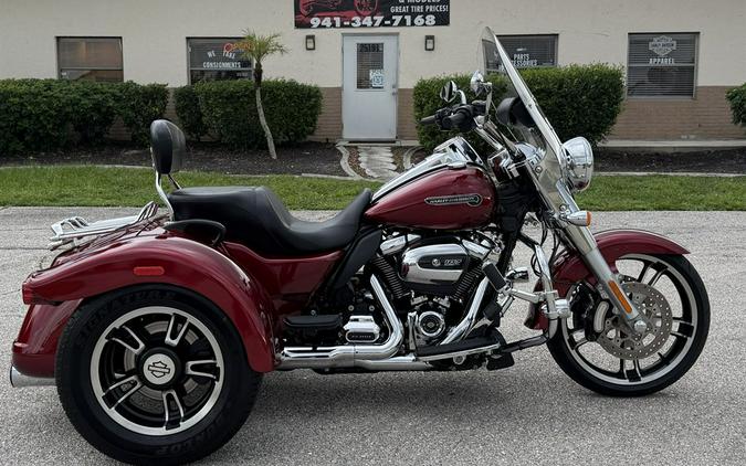 2017 HARLEY-DAVIDSON FLRT FREEWHEELER