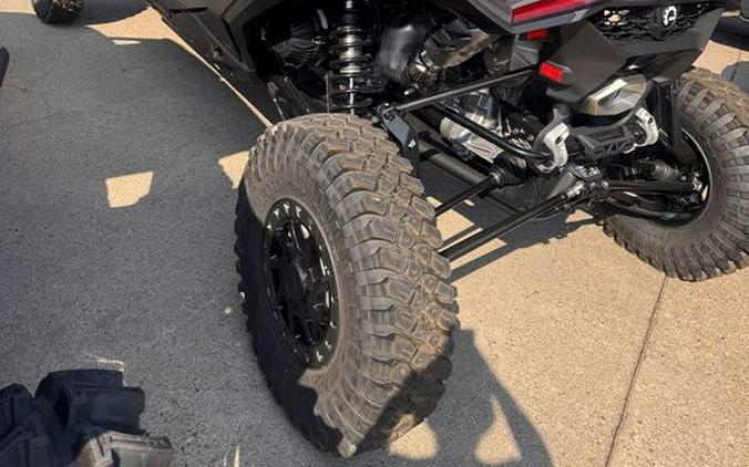 2027 Can-Am® Maverick R MAX X rc with Smart-Shox