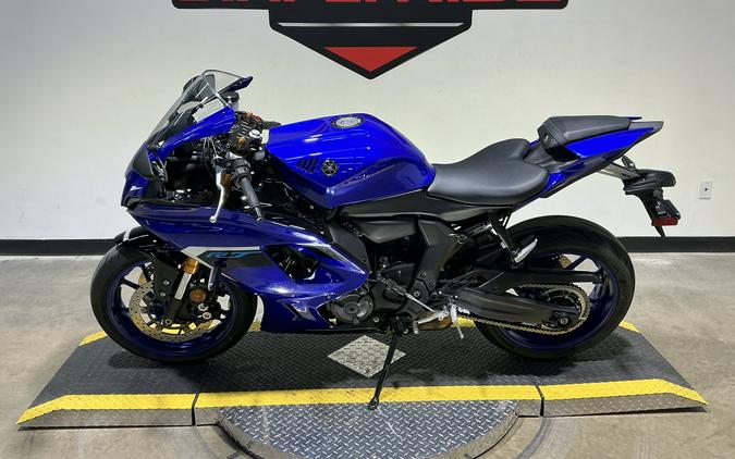 2025 Yamaha YZF-R7