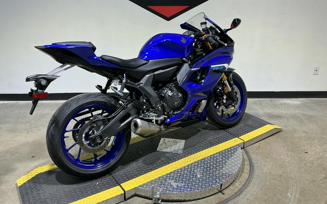2025 Yamaha YZF-R7