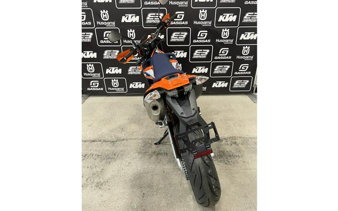 2024 KTM 690 SMC R