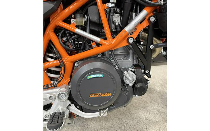 2024 KTM 690 SMC R