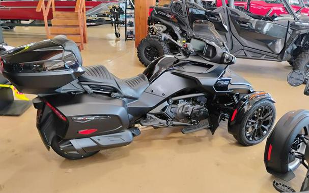 2024 Can-Am® Spyder F3 Limited Dark Wheels