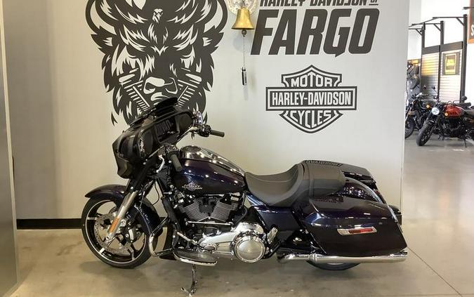 2025 Harley-Davidson® FLHX - Street Glide®