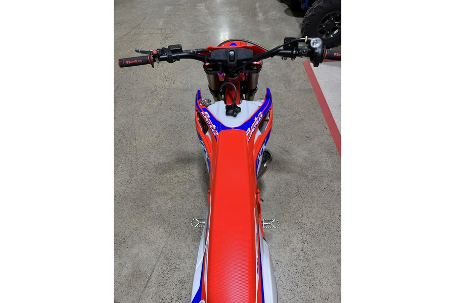 2025 Beta Motorcycles RX 300