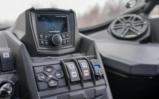 2024 Can-Am® Maverick X3 DS Turbo RR Catalyst Gray