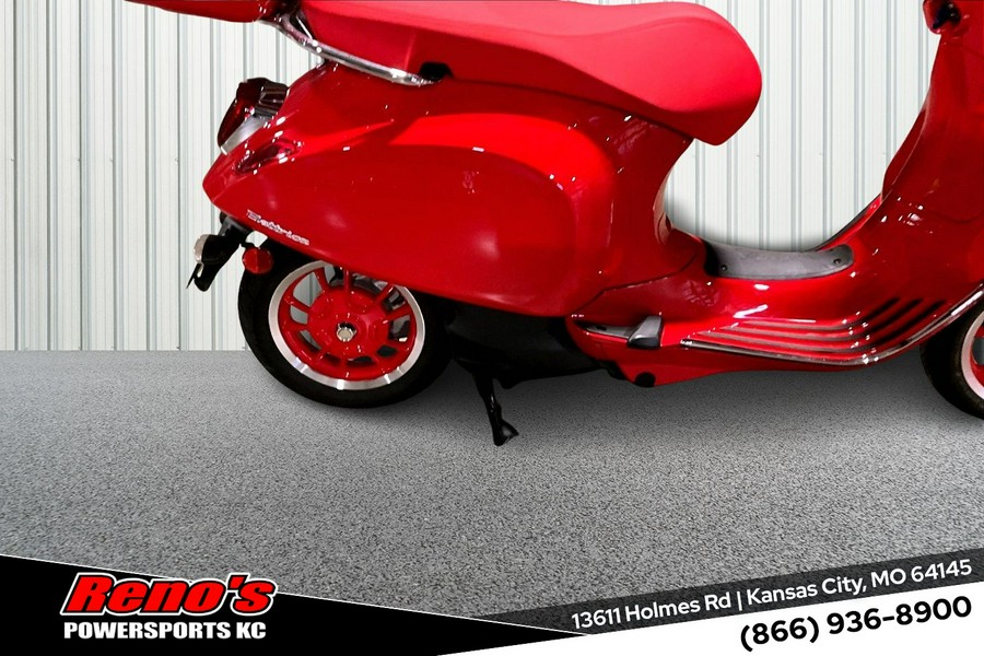 2023 Vespa Elettrica (RED) 45 MPH