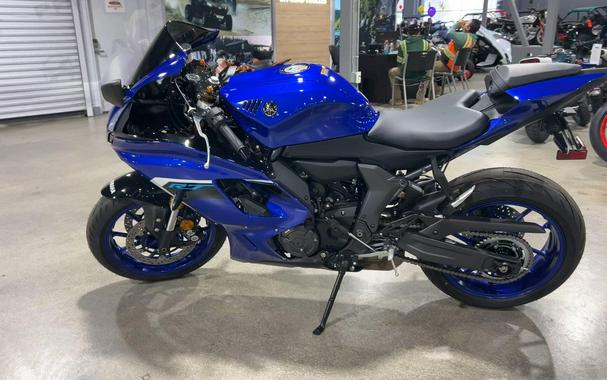 2026 Yamaha YZF-R7 CA