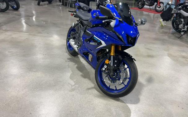 2026 Yamaha YZF-R7 CA